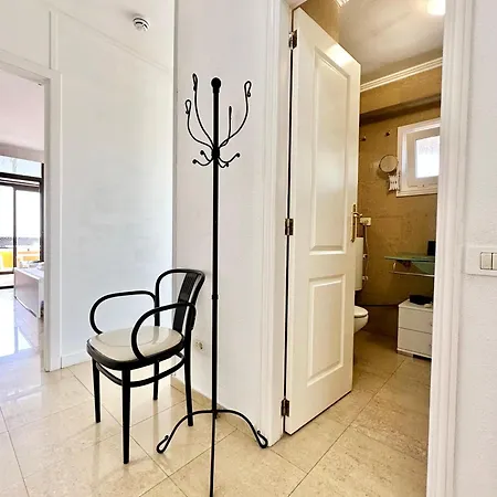 First Line Attic - Adults Only - Πουέρτο Ντε Λα Κρουζ