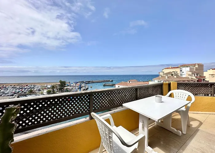 First Line Attic - Adults Only - Appartement